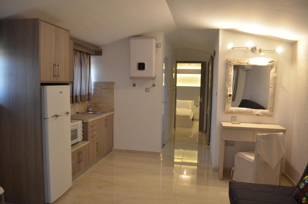 Ammos Apartments Glífa Екстериор снимка