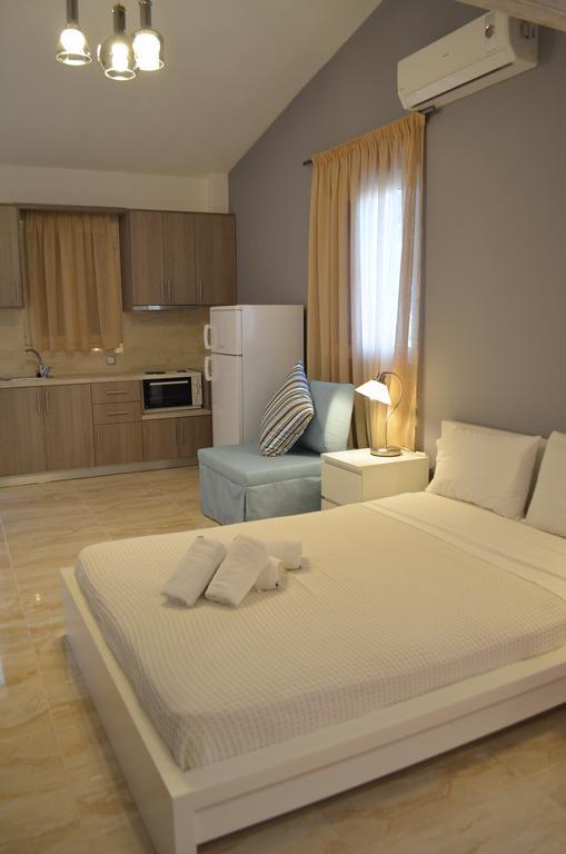 Ammos Apartments Glífa Екстериор снимка