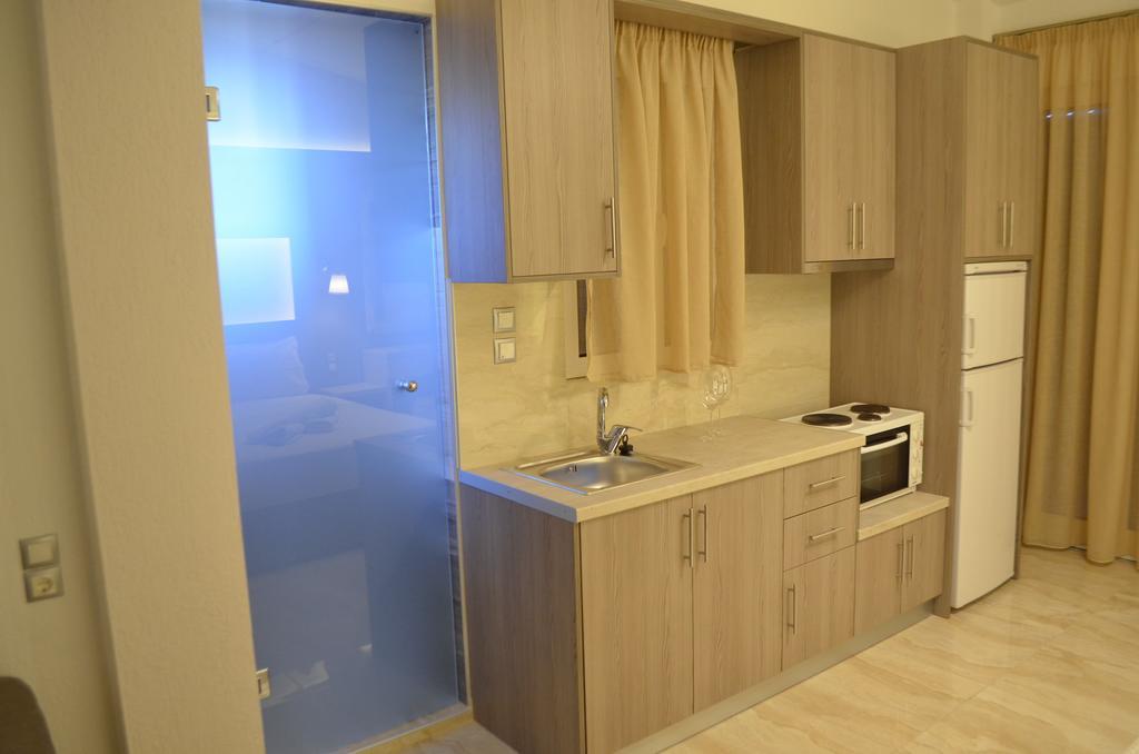 Ammos Apartments Glífa Екстериор снимка