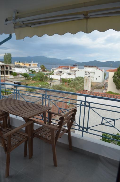 Ammos Apartments Glífa Екстериор снимка